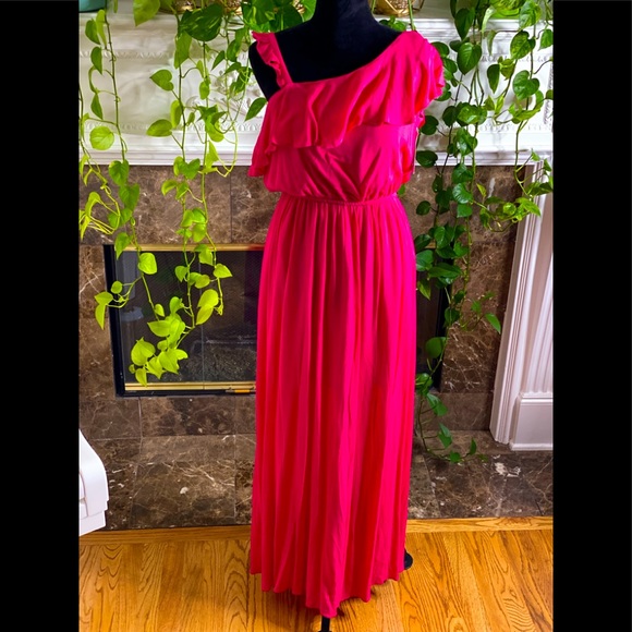 Fuchsia one shoulder maxi dress - Picture 1 of 5